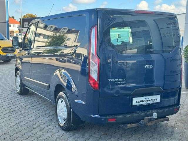 Fahrzeugbild eines Ford Transit Custom