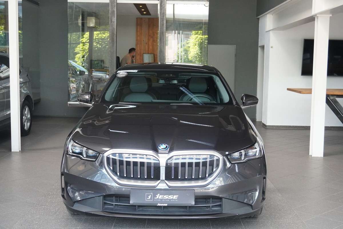 Fahrzeugbild eines BMW 5er-Reihe