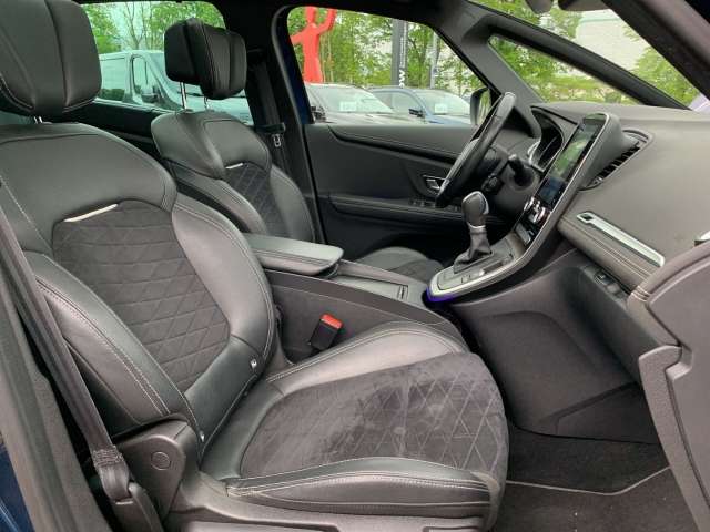 Fahrzeugbild eines Renault Grand Scénic