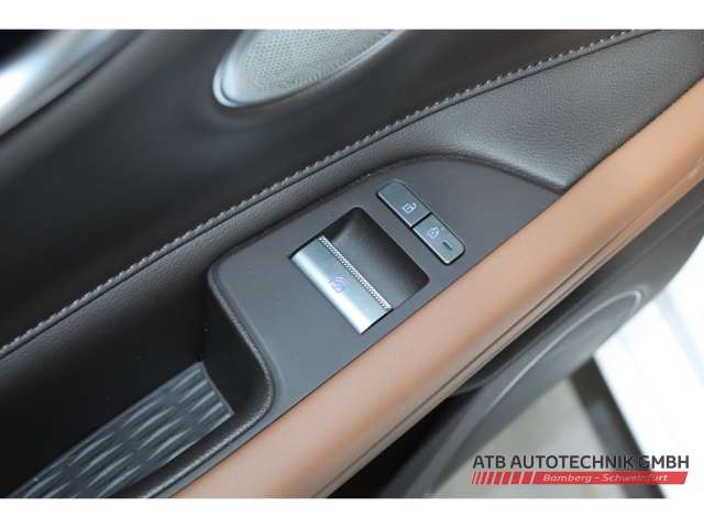 Fahrzeugbild eines Genesis G80