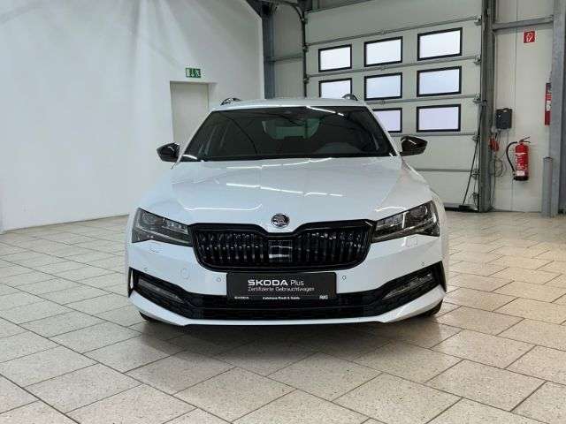 Fahrzeugbild eines Skoda Superb