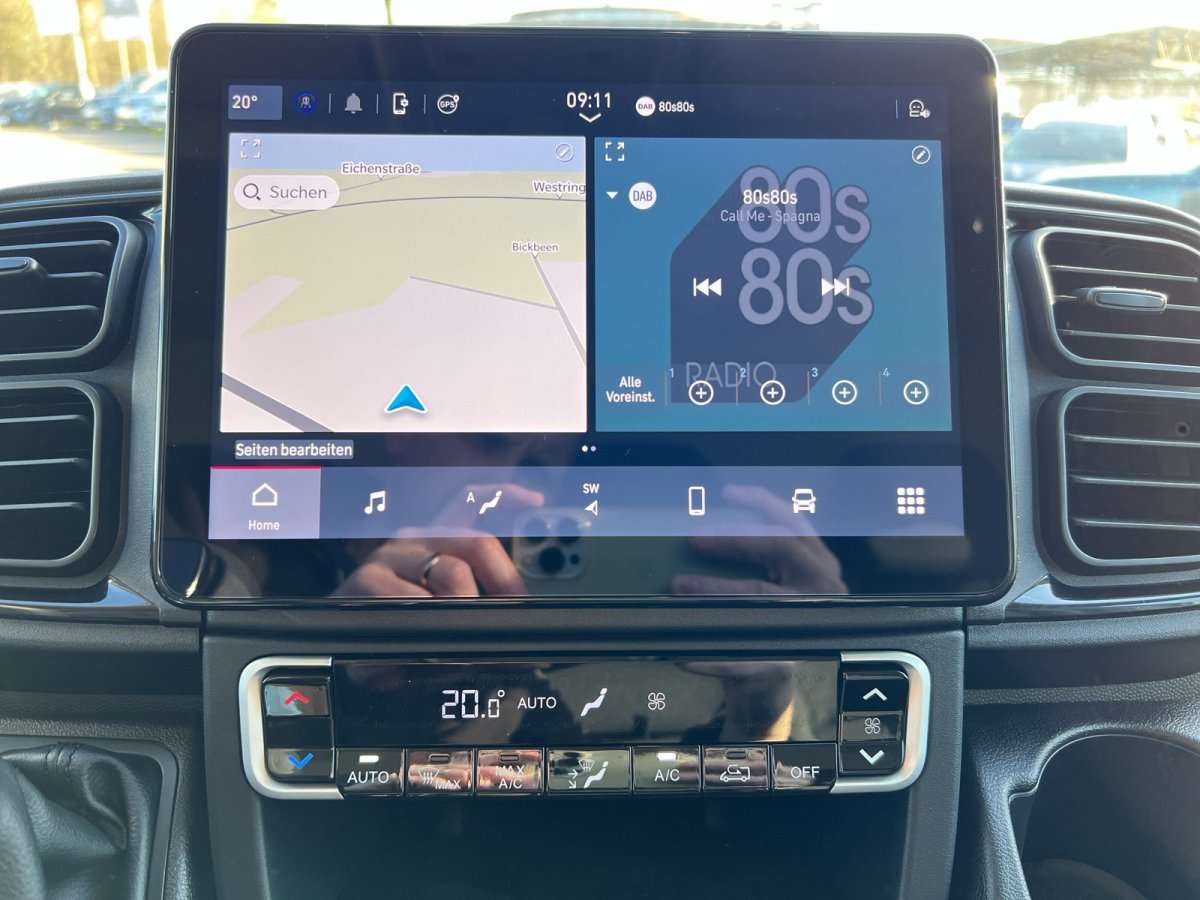 Fahrzeugbild eines Opel Movano