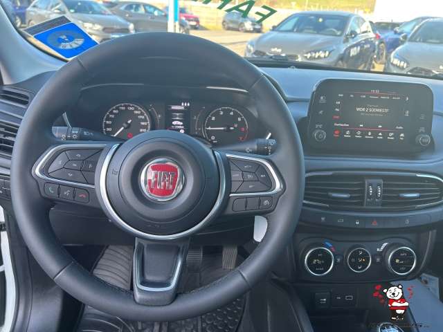 Fahrzeugbild eines Fiat Tipo