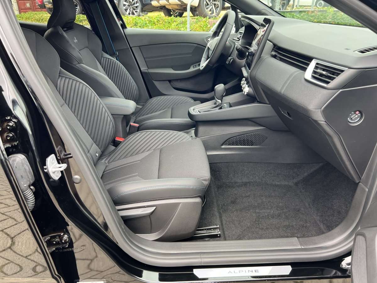 Fahrzeugbild eines Renault Clio