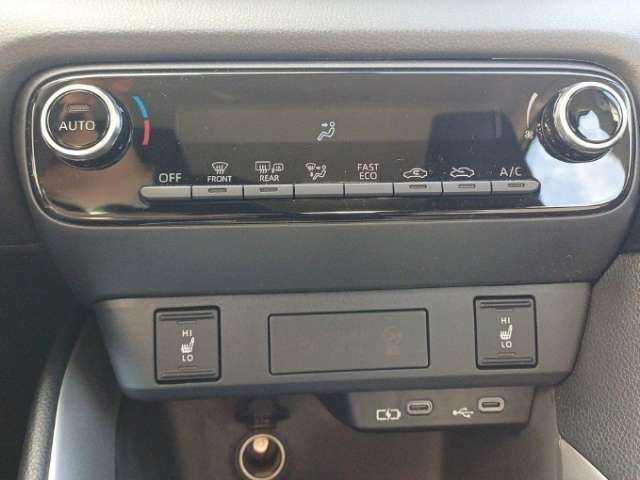 Fahrzeugbild eines Mazda Mazda2 Hybrid