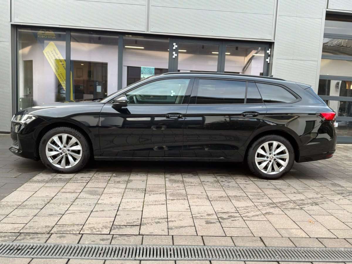 Fahrzeugbild eines Skoda Superb