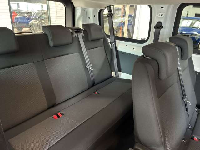 Fahrzeugbild eines Opel Vivaro