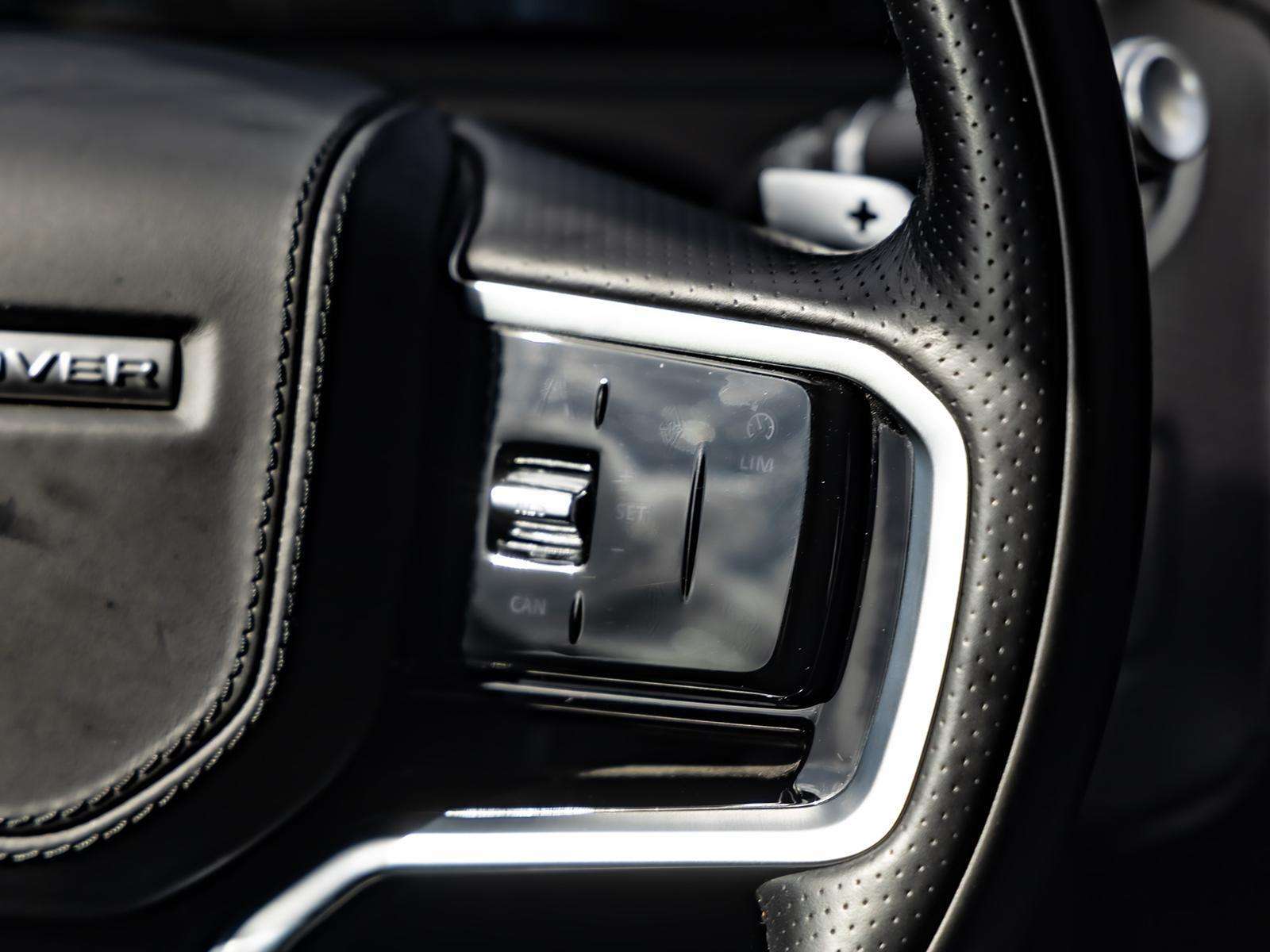 Fahrzeugbild eines Land Rover Range Rover Velar