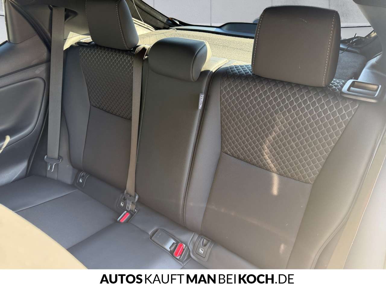 Fahrzeugbild eines Mazda Mazda2 Hybrid