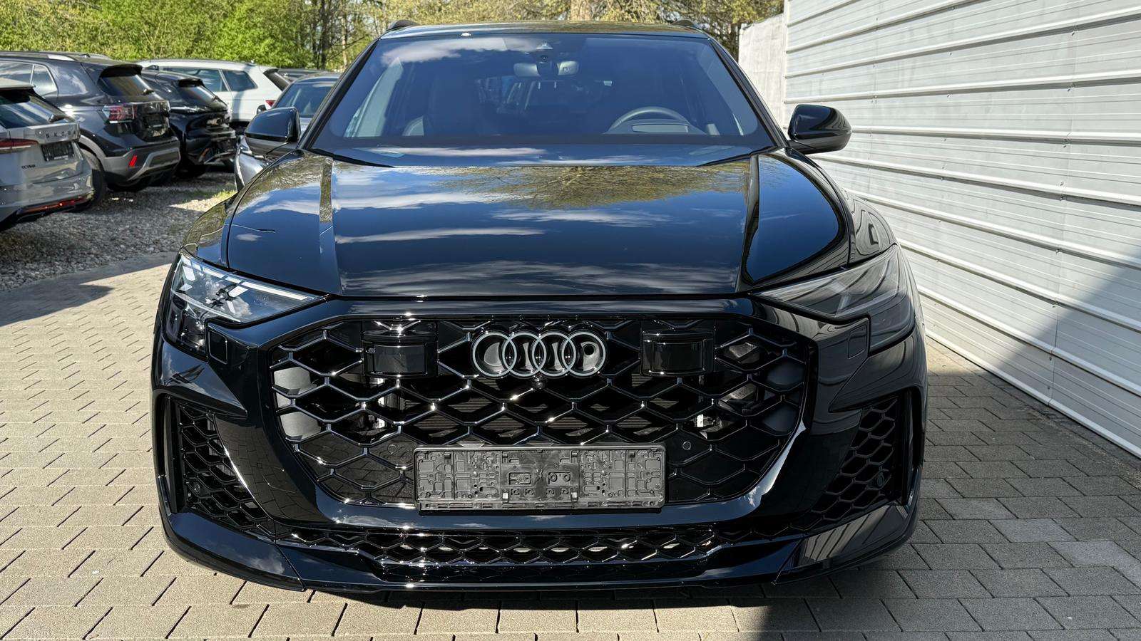 Fahrzeugbild eines Audi RS Q8
