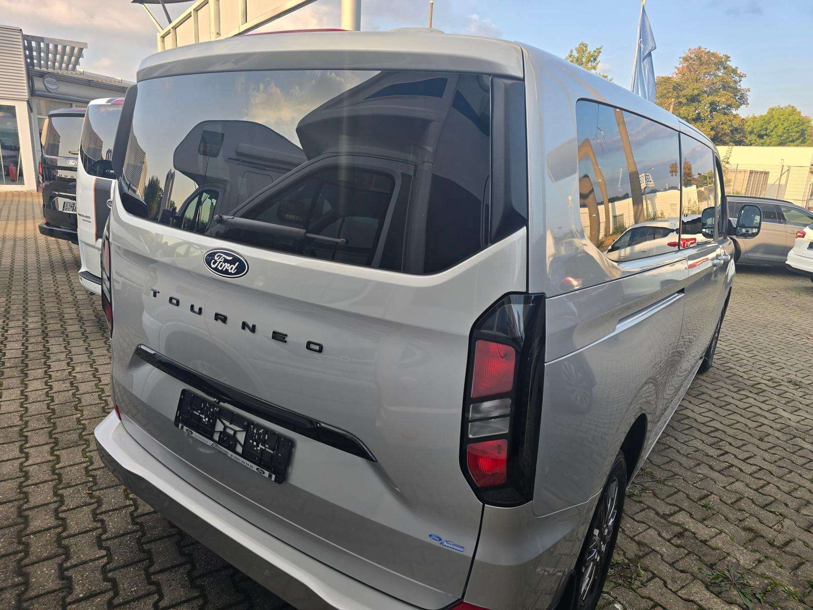 Fahrzeugbild eines Ford Tourneo Custom