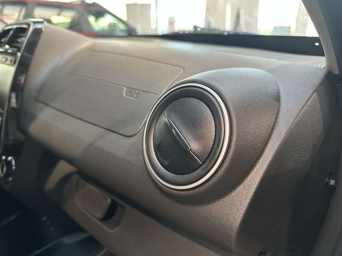 Fahrzeugbild eines Dacia Spring