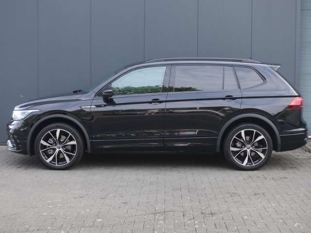 Fahrzeugbild eines Volkswagen Tiguan Allspace