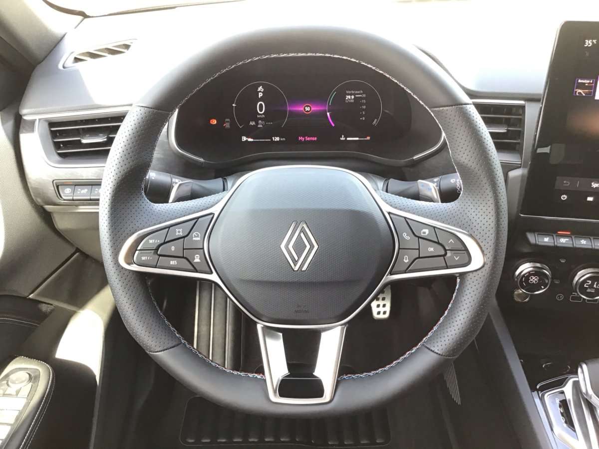 Fahrzeugbild eines Renault Arkana