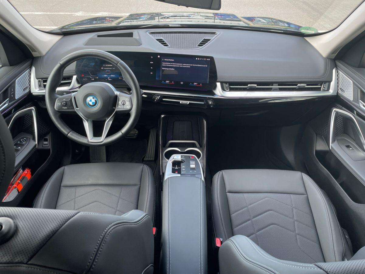 Fahrzeugbild eines BMW iX1