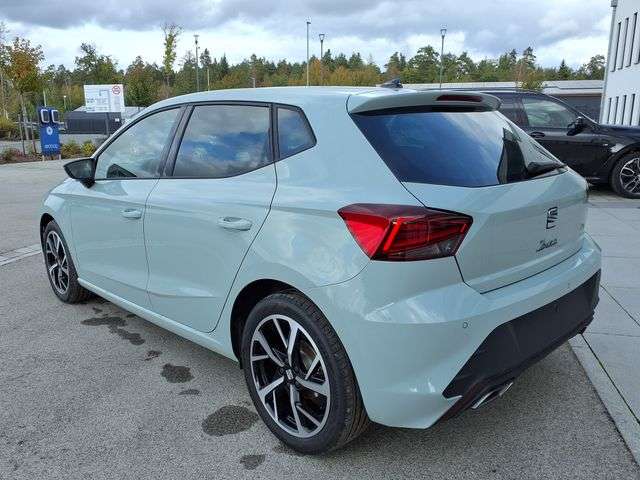 Fahrzeugbild eines SEAT Ibiza