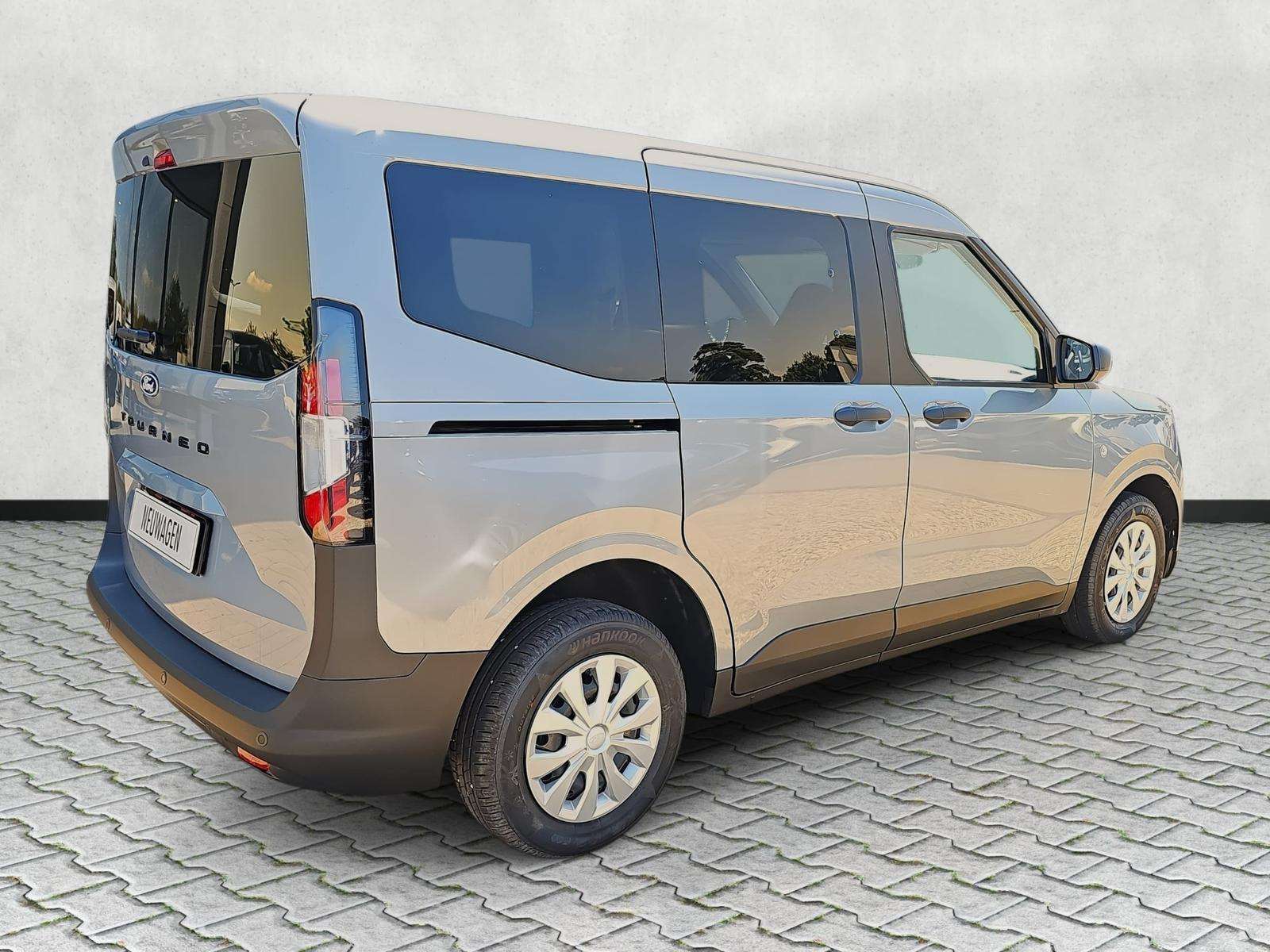 Fahrzeugbild eines Ford Tourneo Courier