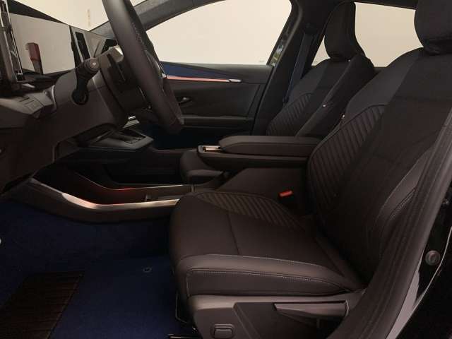 Fahrzeugbild eines Renault Scenic E-TECH
