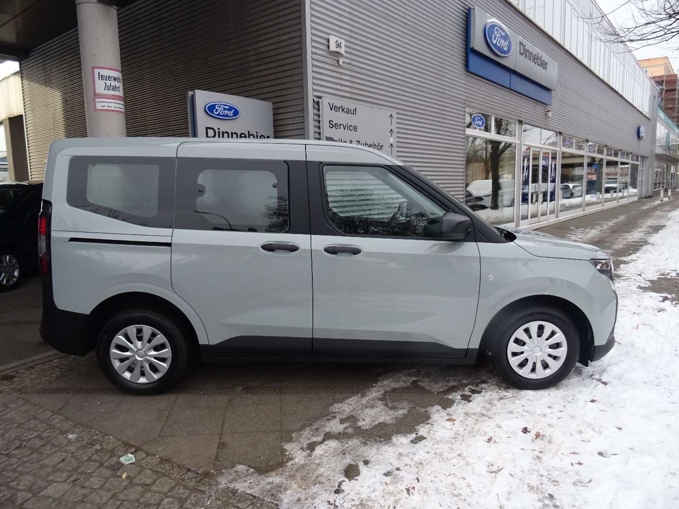 Fahrzeugbild eines Ford Tourneo Courier