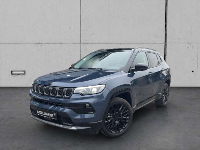 Fahrzeugbild eines Jeep Compass