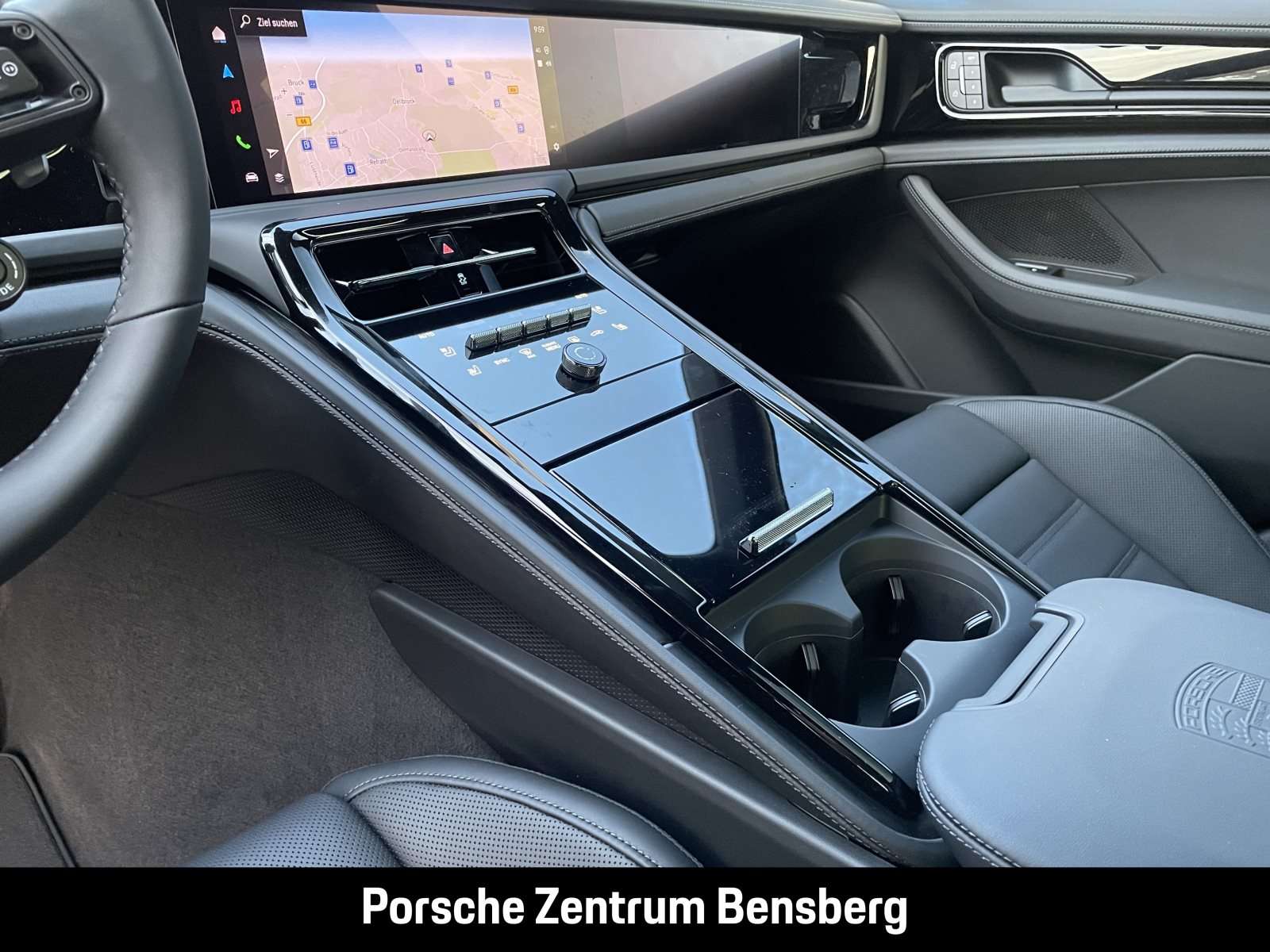 Fahrzeugbild eines Porsche Panamera