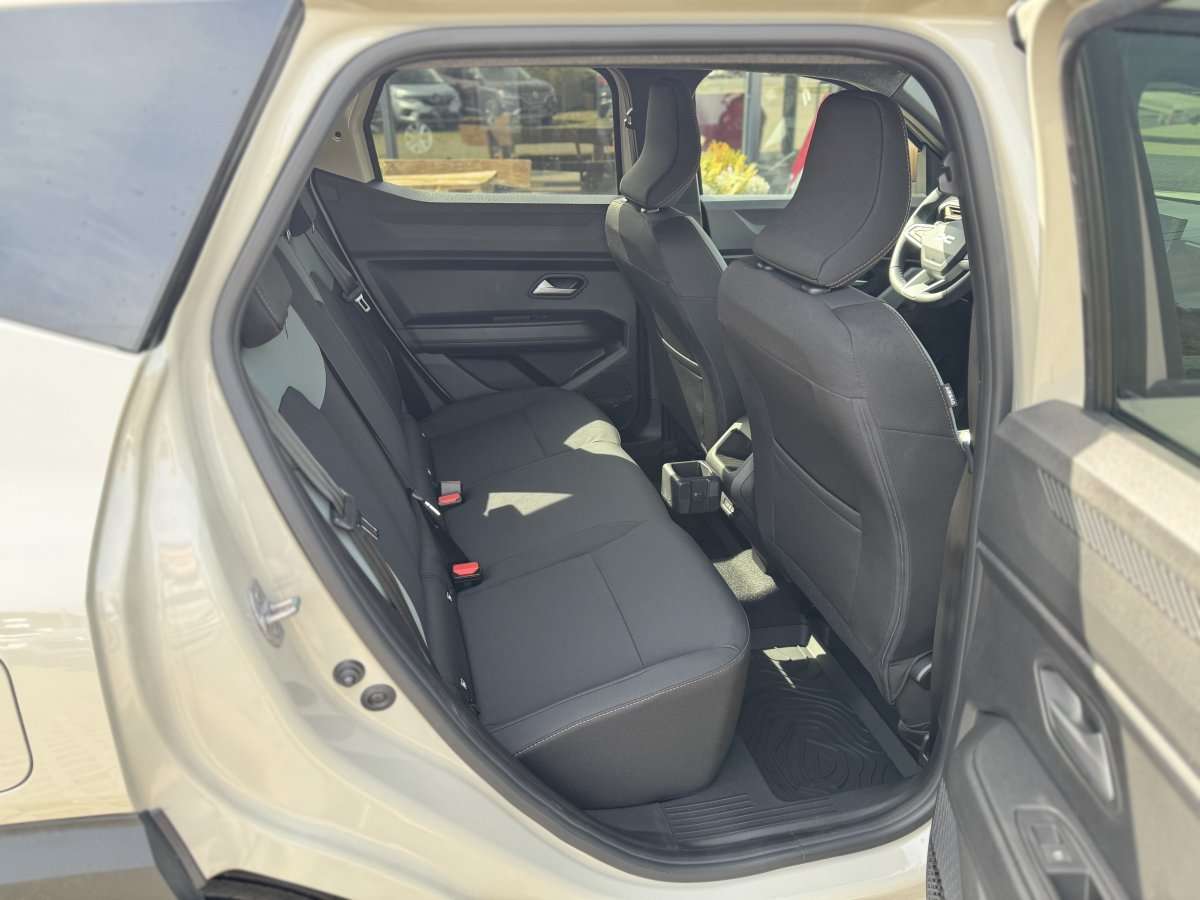 Fahrzeugbild eines Dacia Duster