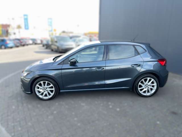 Fahrzeugbild eines SEAT Ibiza