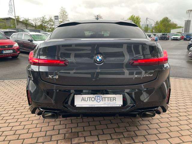 Fahrzeugbild eines BMW X4