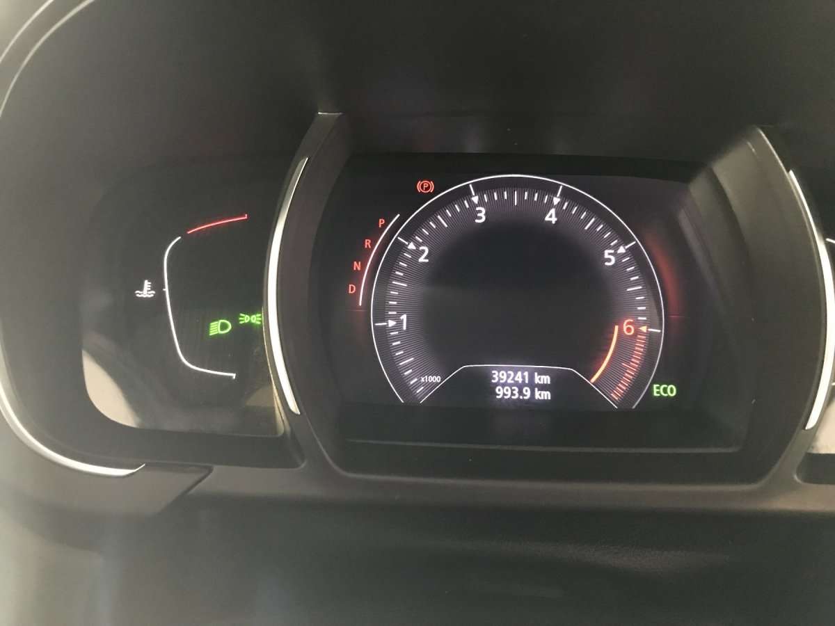 Fahrzeugbild eines Renault Grand Scénic