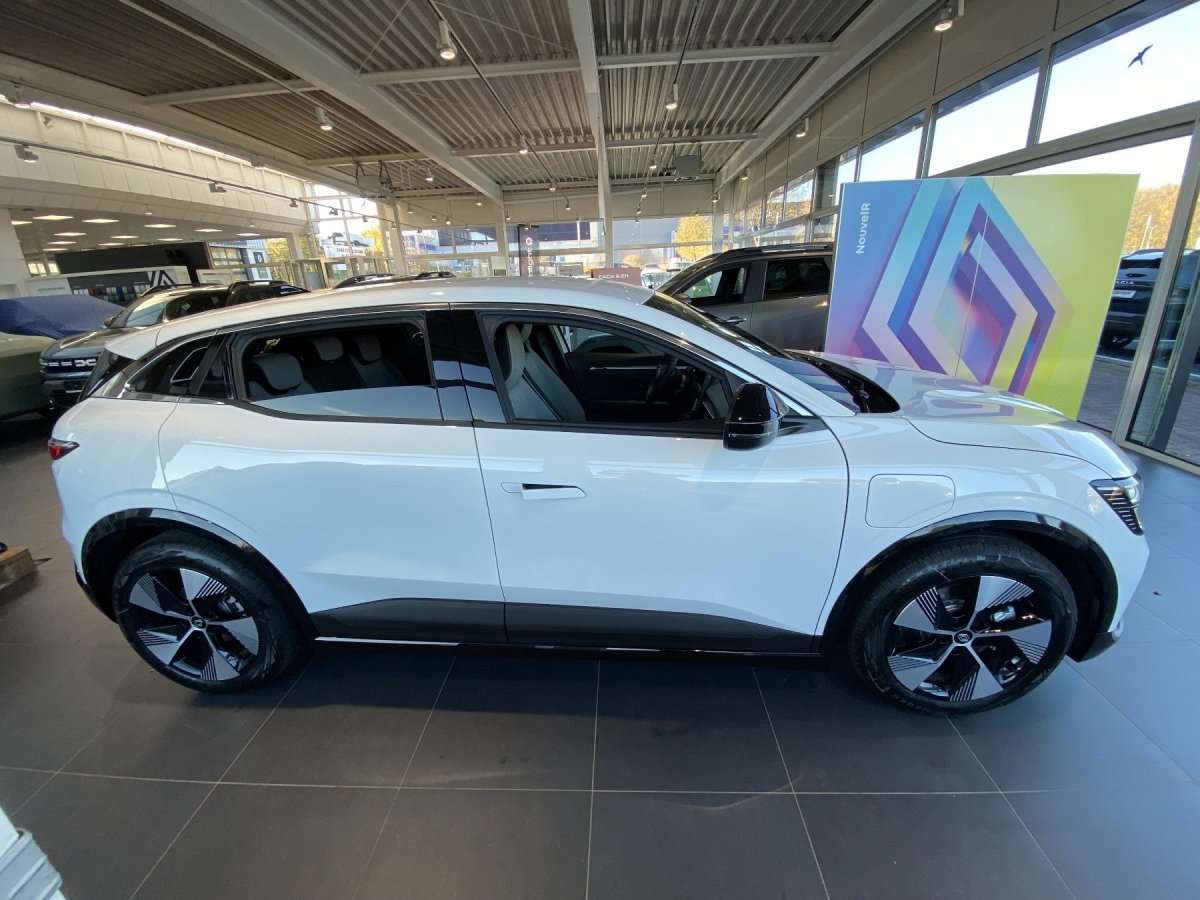 Fahrzeugbild eines Renault Megane E-TECH