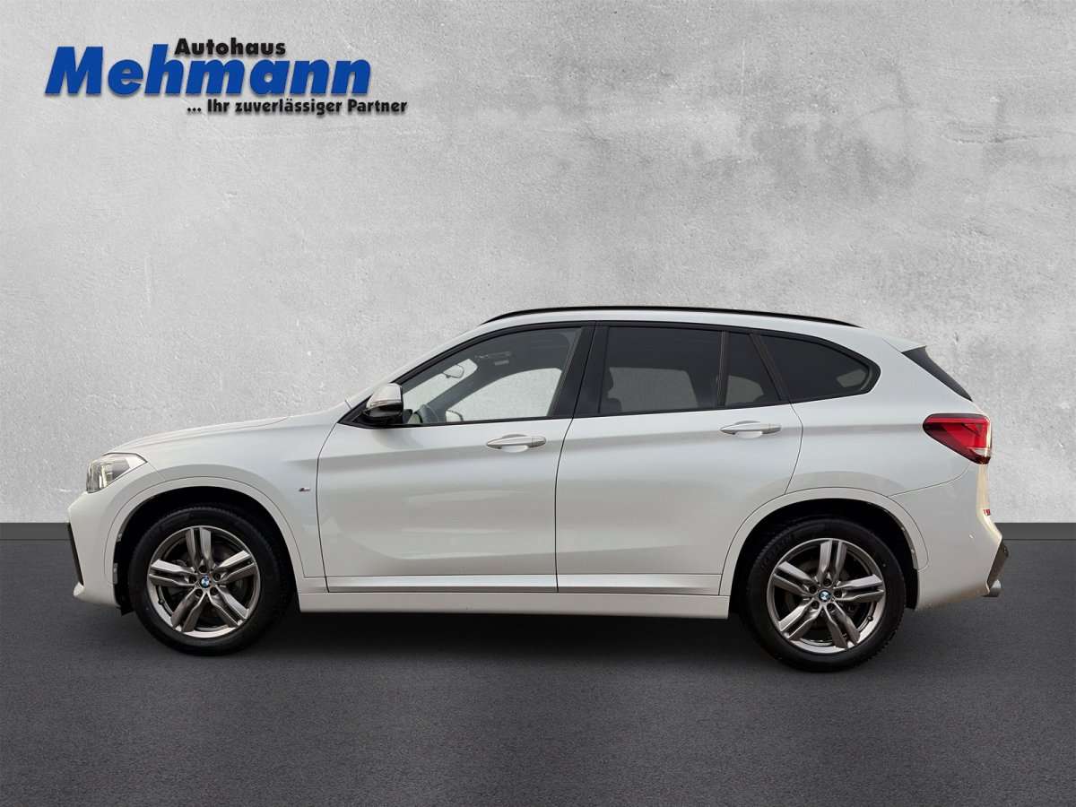 Fahrzeugbild eines BMW X1