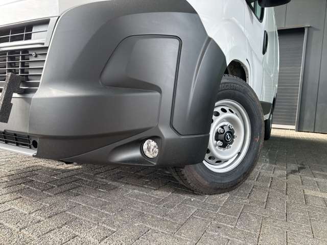Fahrzeugbild eines Opel Movano