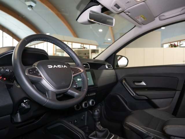 Fahrzeugbild eines Dacia Duster