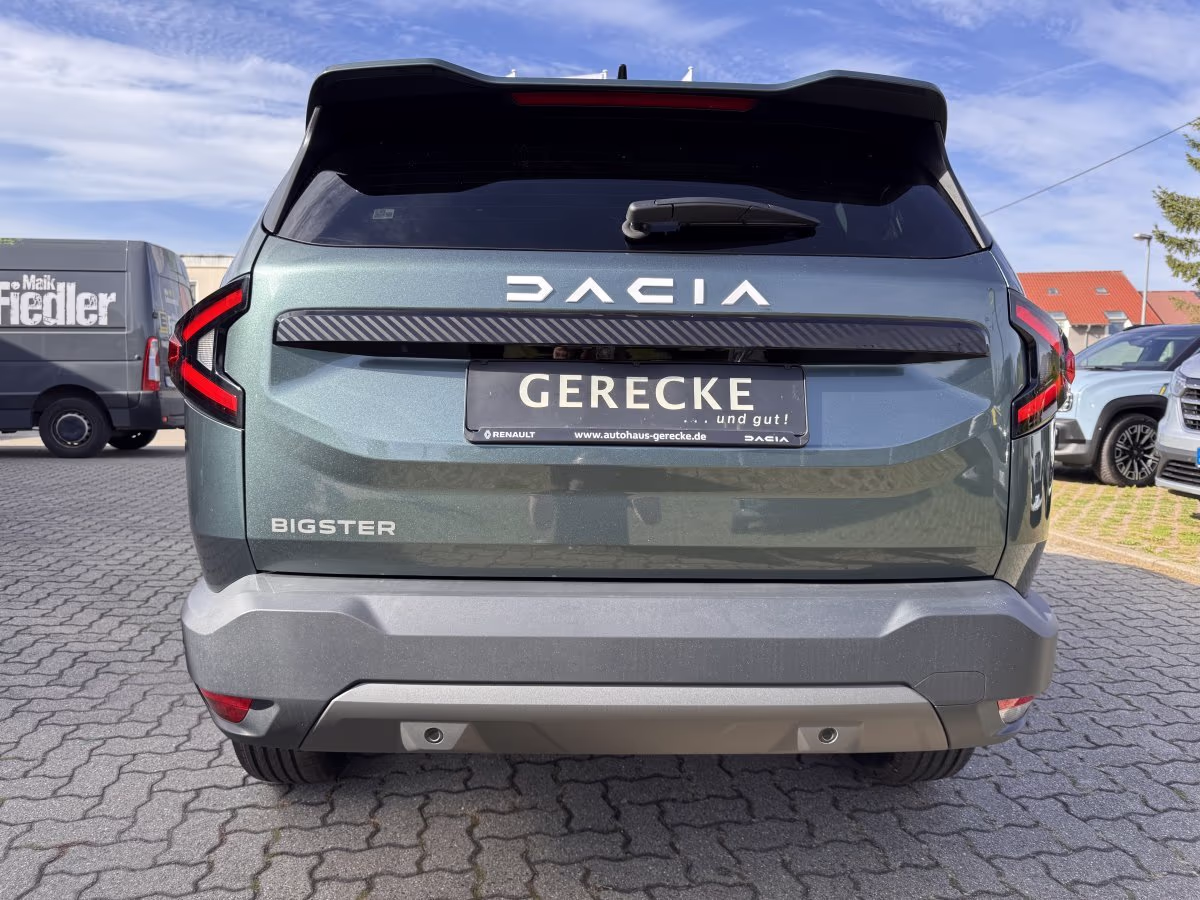 Fahrzeugbild eines Dacia Bigster
