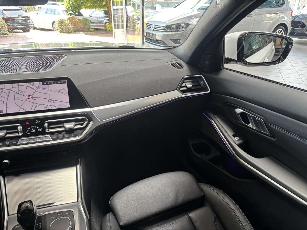 Fahrzeugbild eines BMW 3er-Reihe