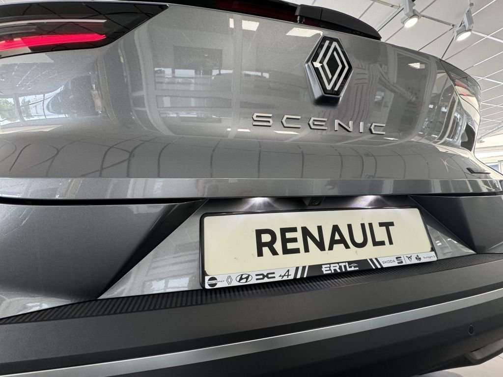 Fahrzeugbild eines Renault Scenic E-TECH