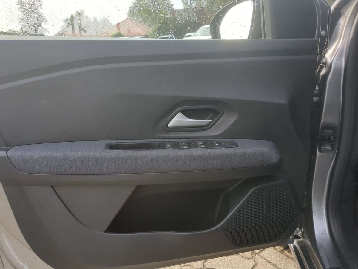 Fahrzeugbild eines Dacia Sandero