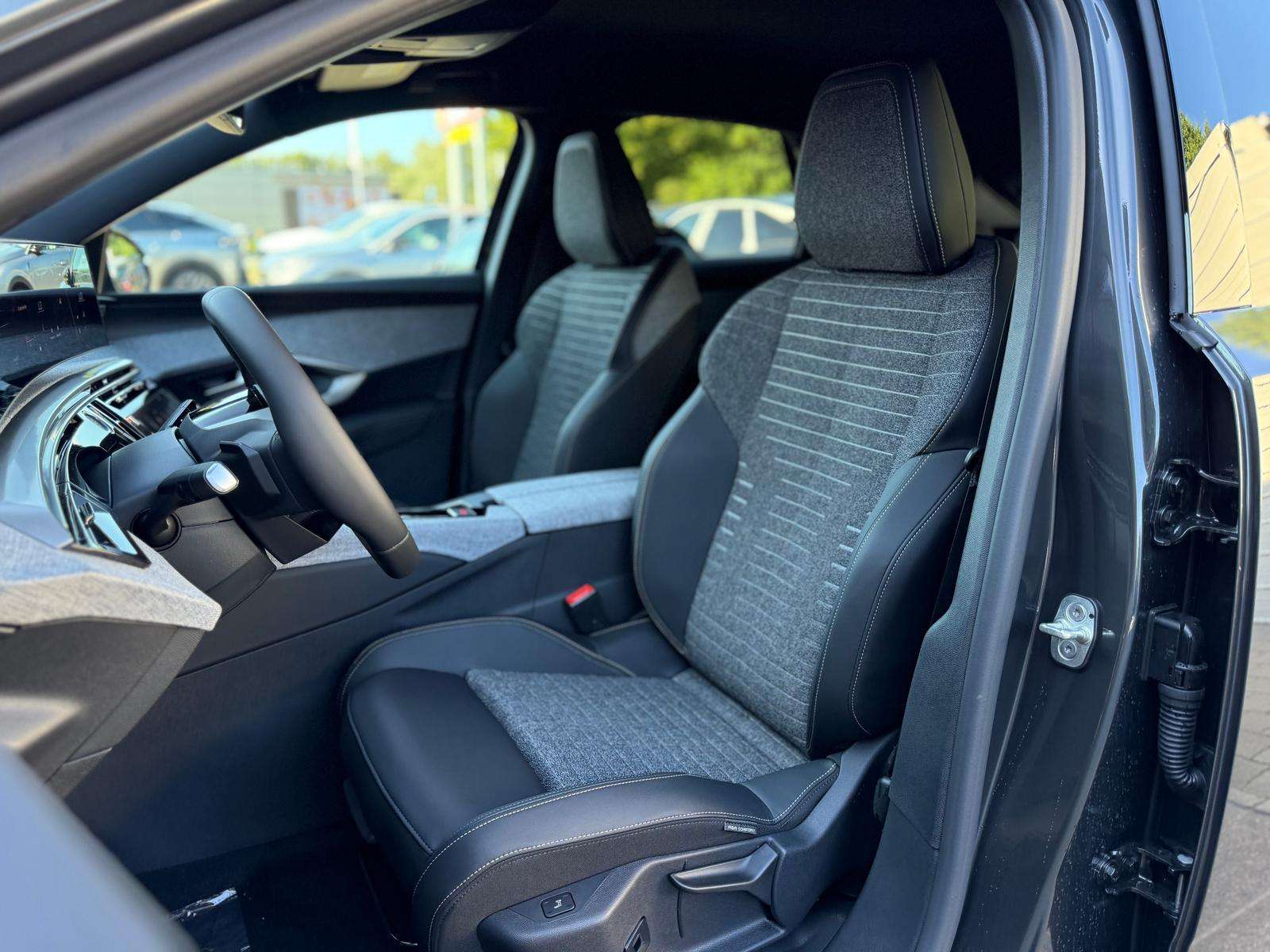 Fahrzeugbild eines Peugeot 3008