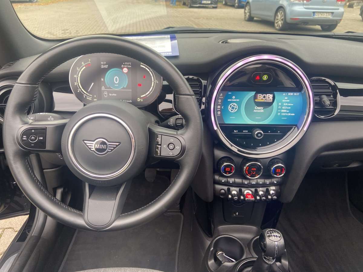 Fahrzeugbild eines MINI COOPER