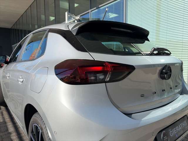 Fahrzeugbild eines Opel Corsa