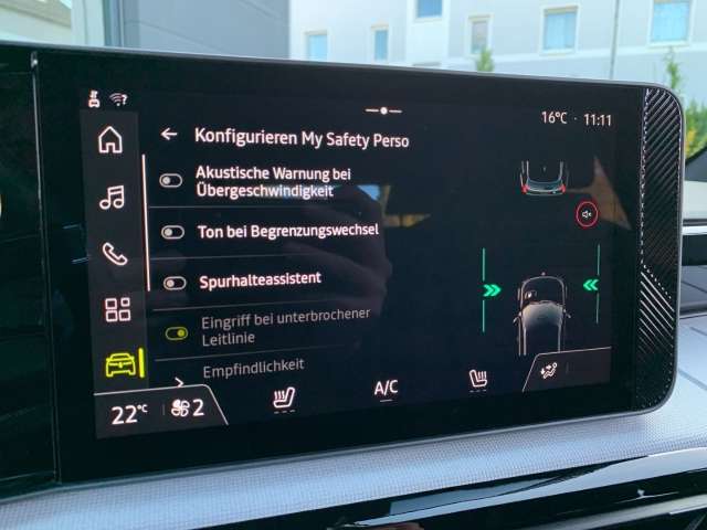 Fahrzeugbild eines Renault 5 E-TECH