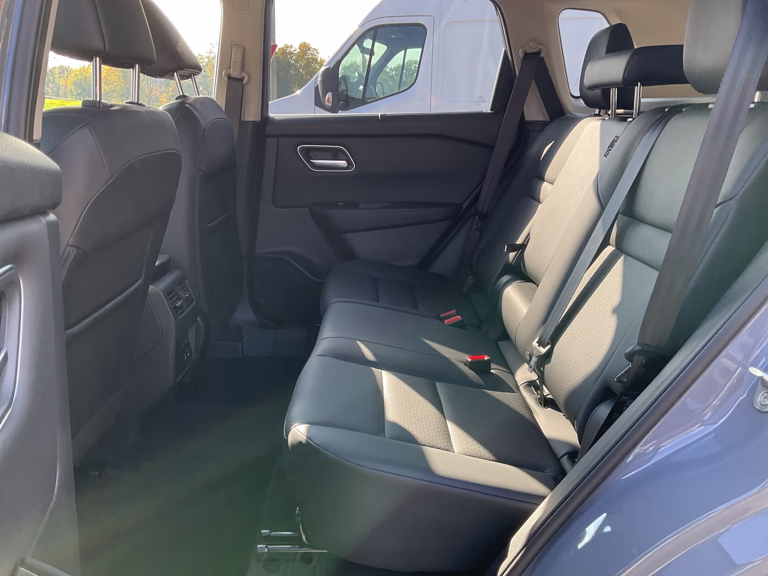 Fahrzeugbild eines Nissan X-TRAIL