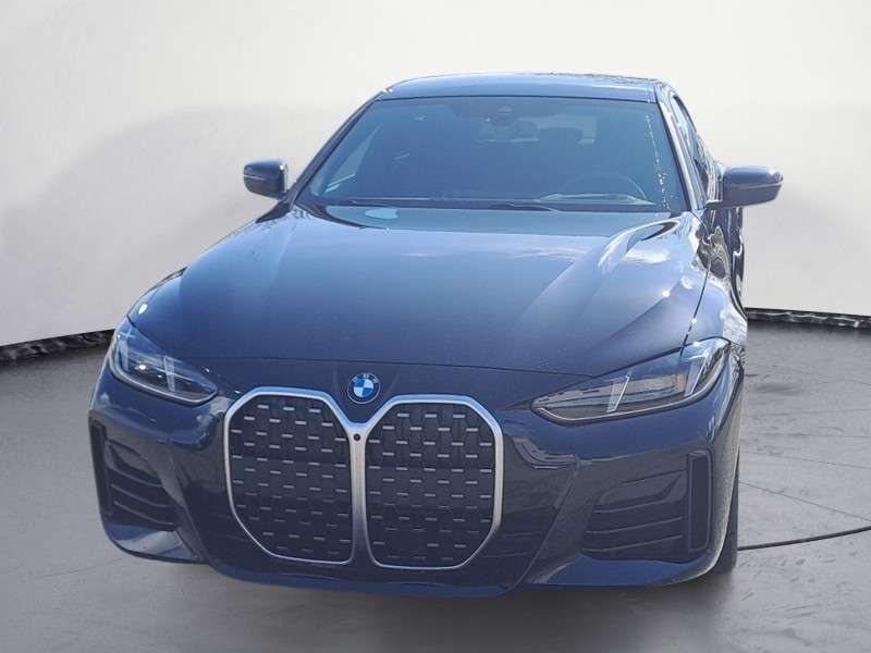 Fahrzeugbild eines BMW 4er-Reihe