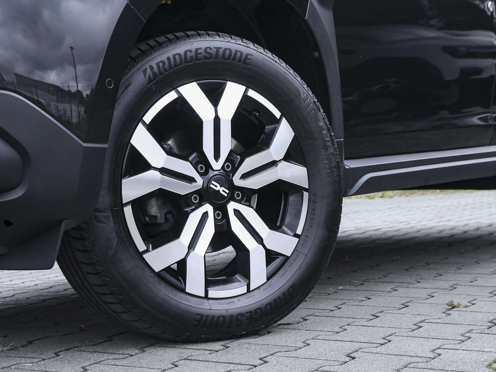 Fahrzeugbild eines Dacia Duster