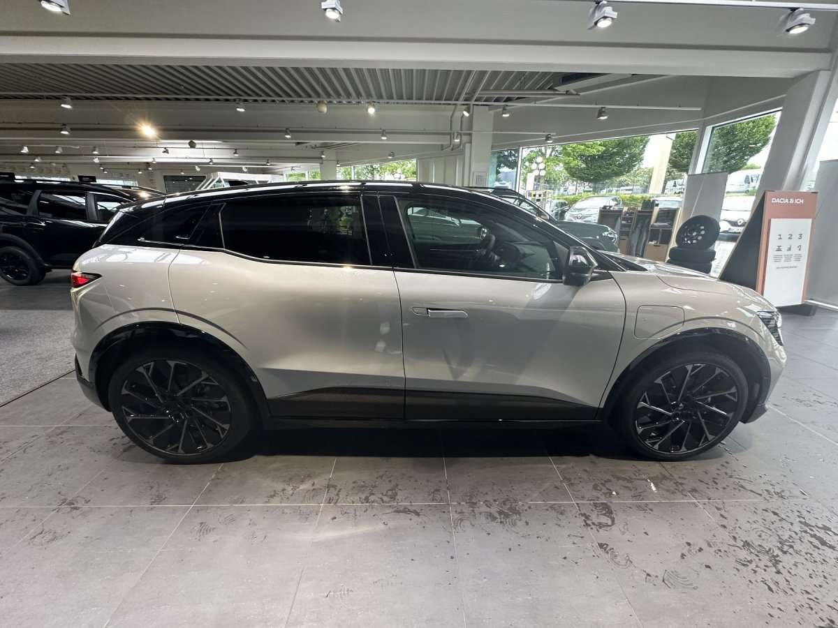 Fahrzeugbild eines Renault Megane E-TECH