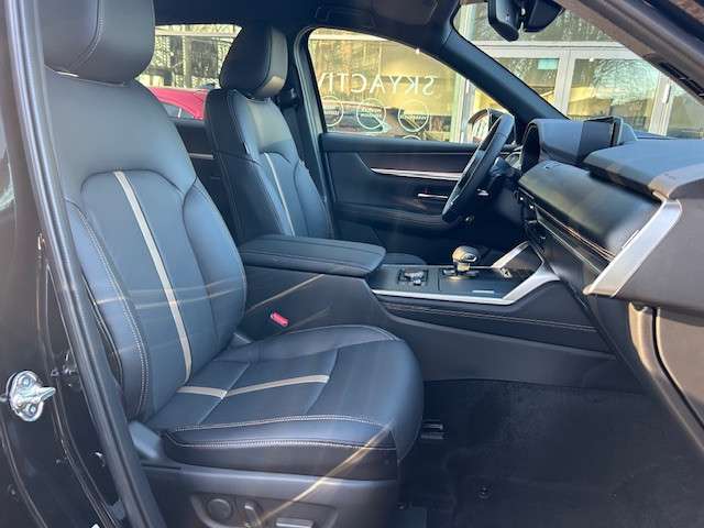 Fahrzeugbild eines Mazda CX-60