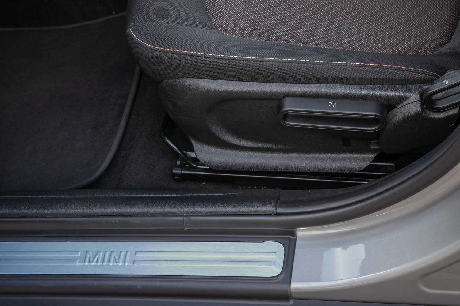 Fahrzeugbild eines MINI COOPER