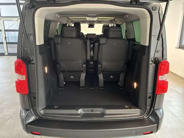 Fahrzeugbild eines Opel Zafira Life
