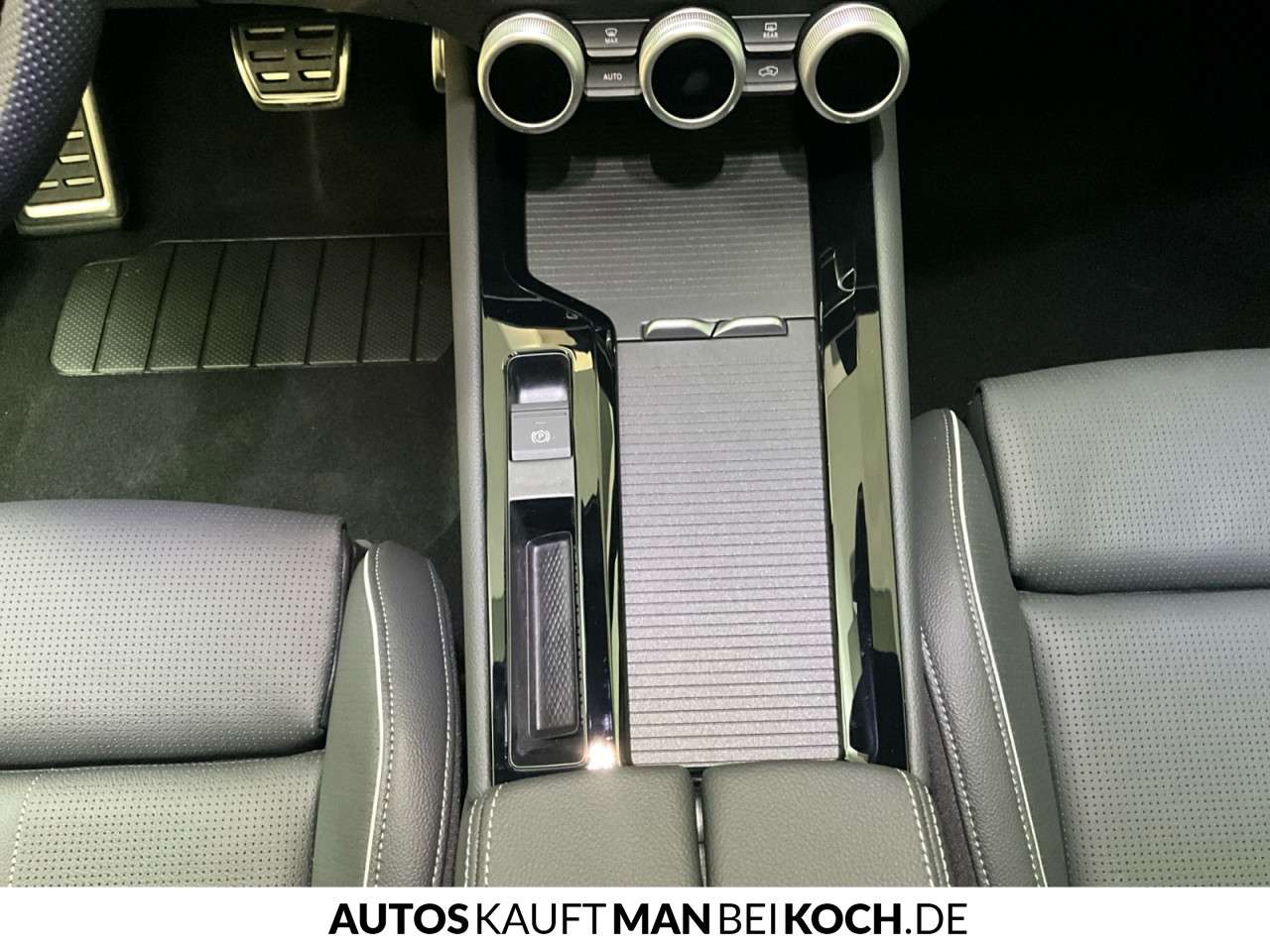 Fahrzeugbild eines Skoda Superb