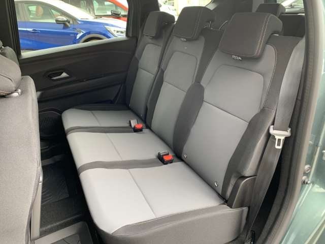 Fahrzeugbild eines Dacia Jogger